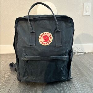 Fjallraven Kanken Packpack